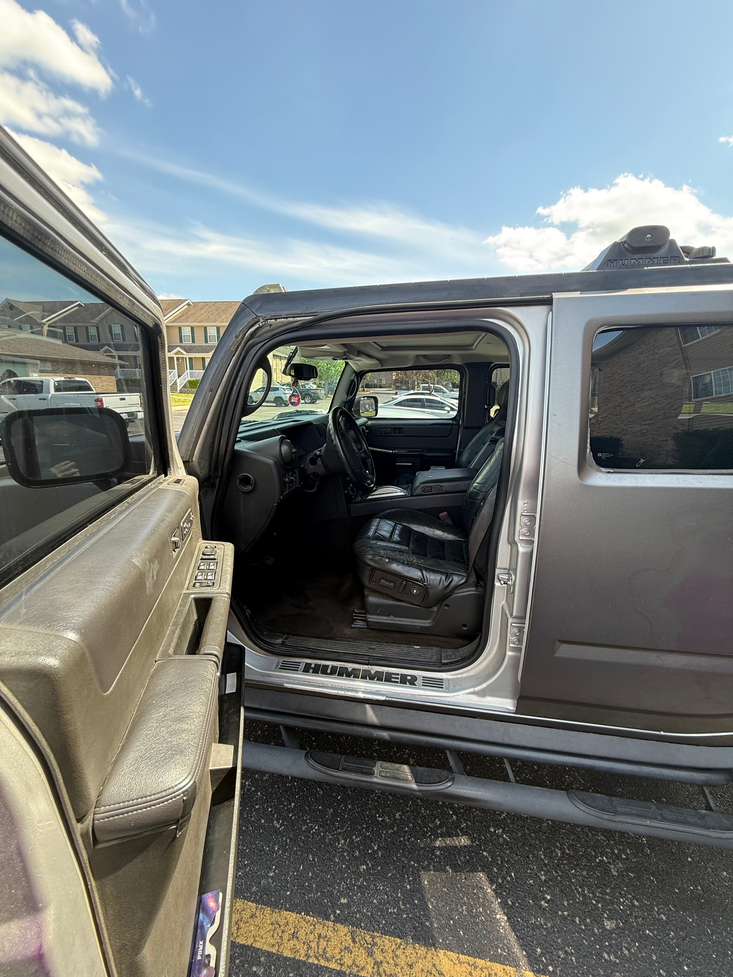 Used 2005 HUMMER H2 w/ Preferred Equipment Group AWD/4WD image 15