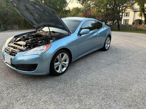 Used 2010 Hyundai Genesis 2.0T RWD image 16