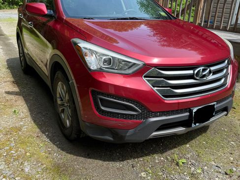 Used 2016 Hyundai Santa Fe Sport AWD/4WD image 2
