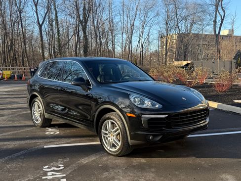 Used 2015 Porsche Cayenne Diesel image 4
