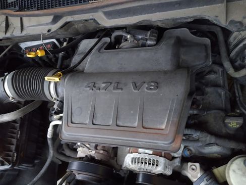 Used 2009 Dodge Ram 1500 Truck SLT image 15