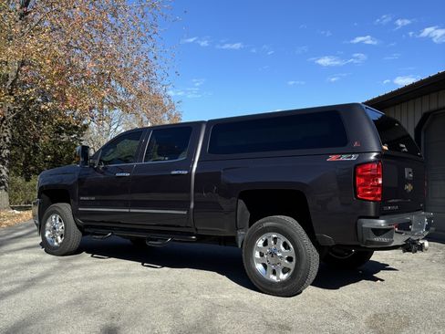 Used 2015 Chevrolet Silverado 2500 LTZ w/ Duramax Plus Package image 13