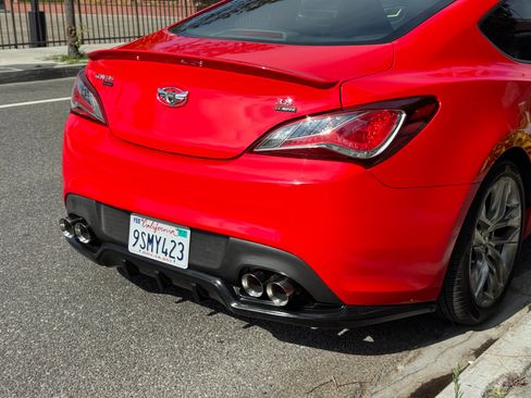 Used 2015 Hyundai Genesis 3.8 RWD image 6