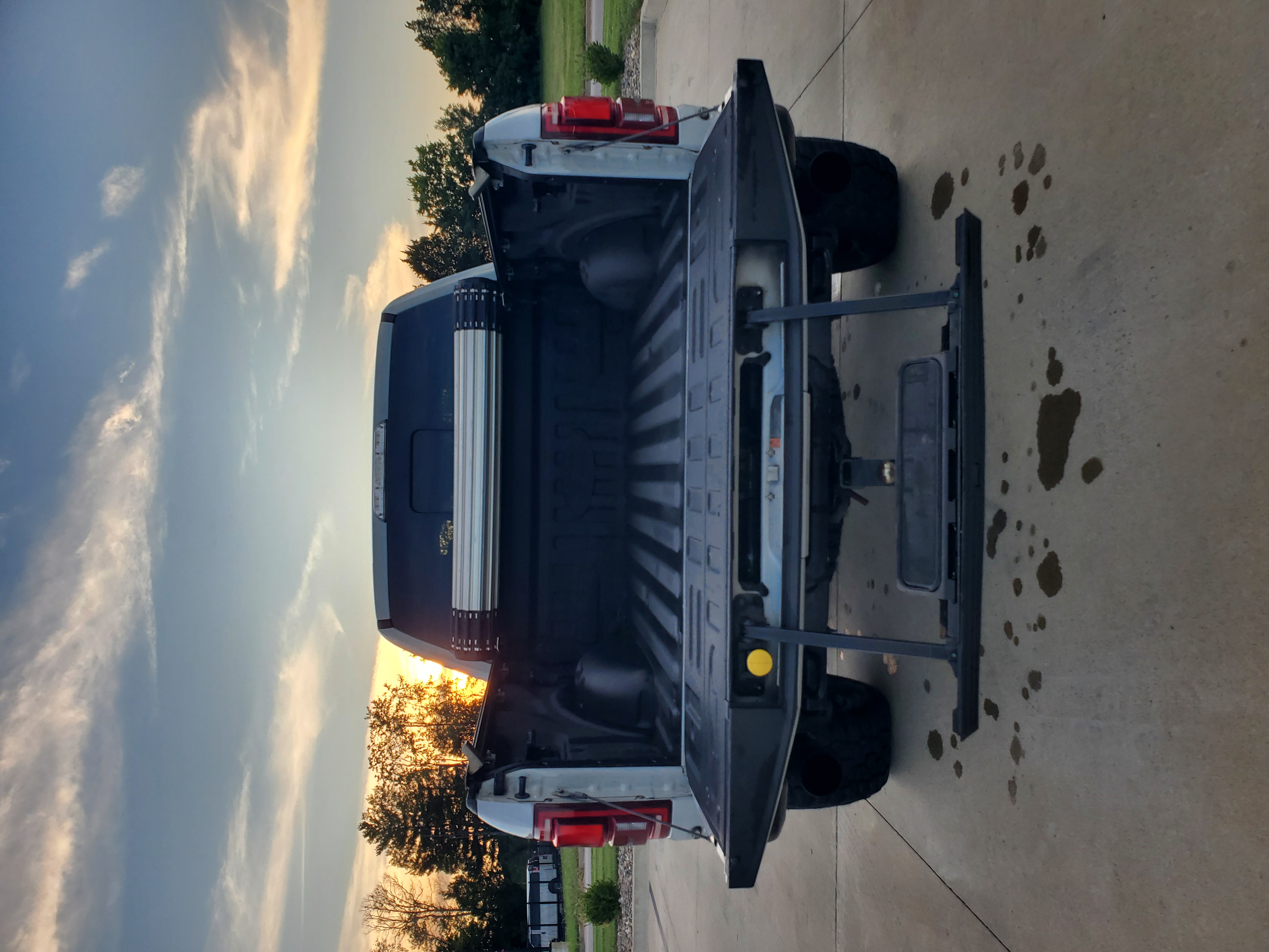 Used 2017 Ford F150 Raptor w/ Equipment Group 802A Luxury AWD/4WD image 9