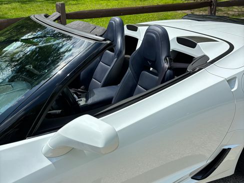 Used 2017 Chevrolet Corvette Grand Sport RWD image 5
