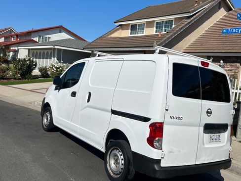 Used 2015 Nissan NV200 S w/ Back Door Glass Package image 4