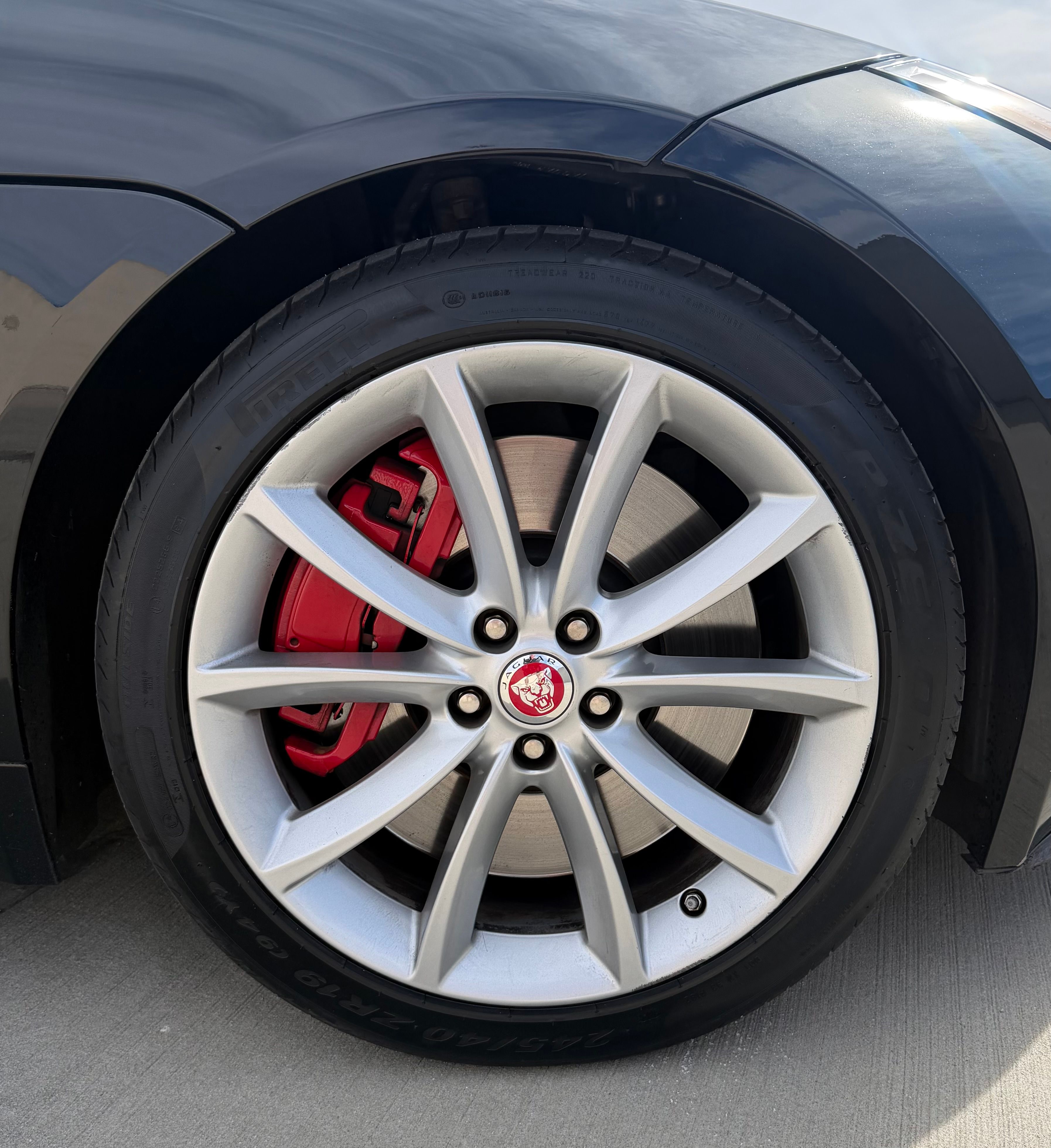 Used 2015 Jaguar F-TYPE S RWD image 19