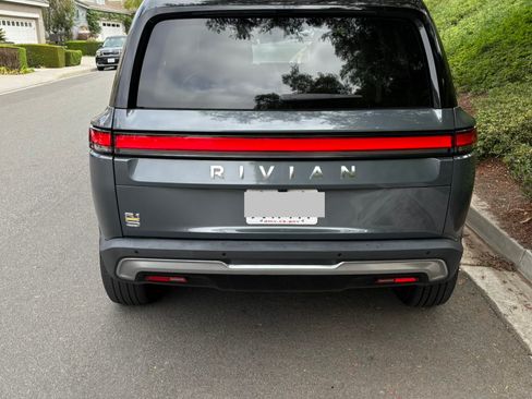 Used 2023 Rivian R1S Adventure Quad AWD/4WD image 5