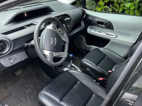 Used 2012 Toyota Prius C Four image 6