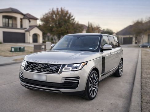 Used 2020 Land Rover Range Rover HSE image 8