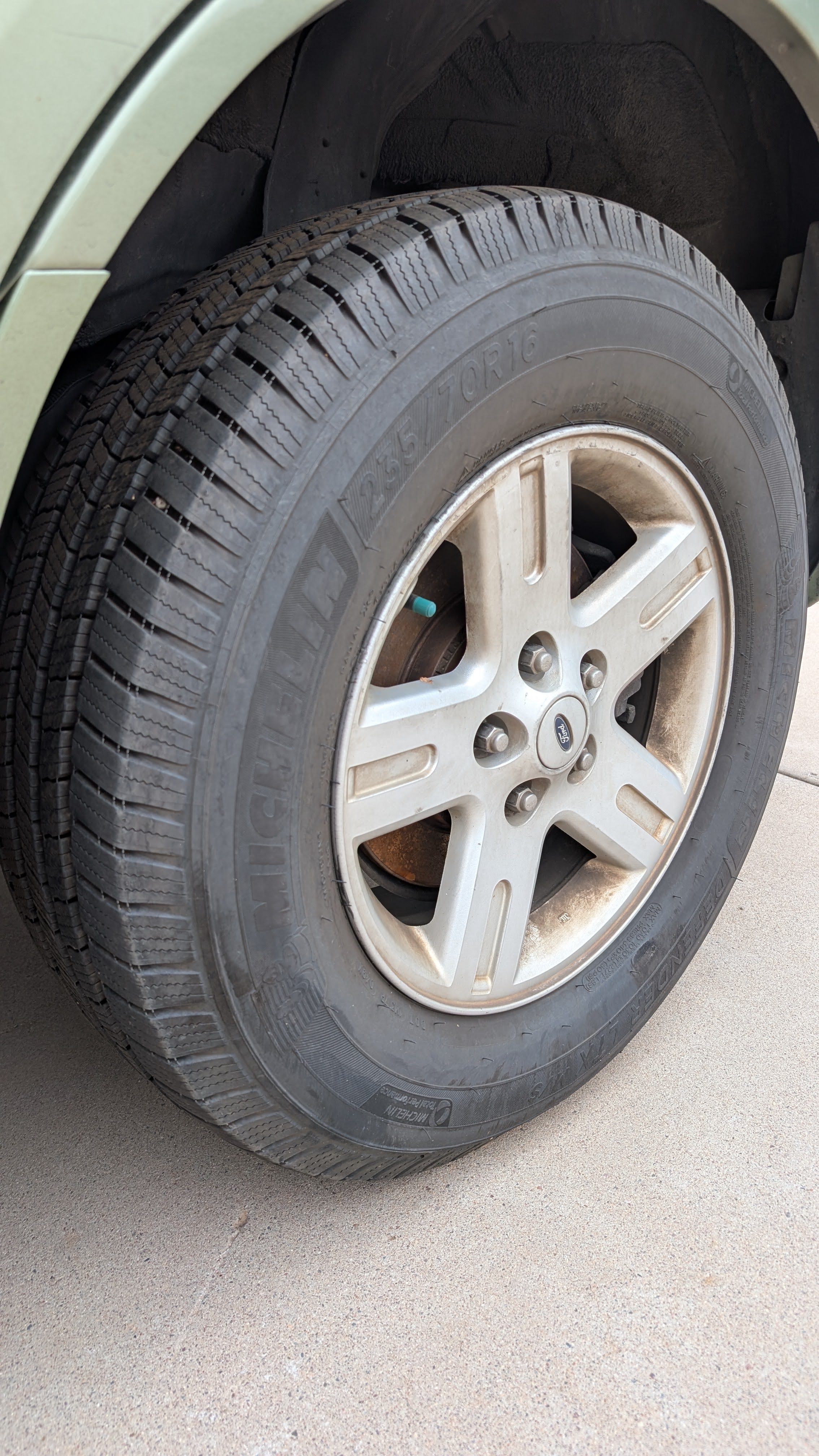 Used 2008 Ford Escape 4WD Hybrid image 18