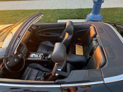 Used 2010 Jaguar XKR R image 21