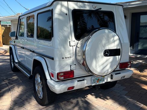Used 2014 Mercedes-Benz G 550 G 550 4MATIC Sport Utility 4D image 4