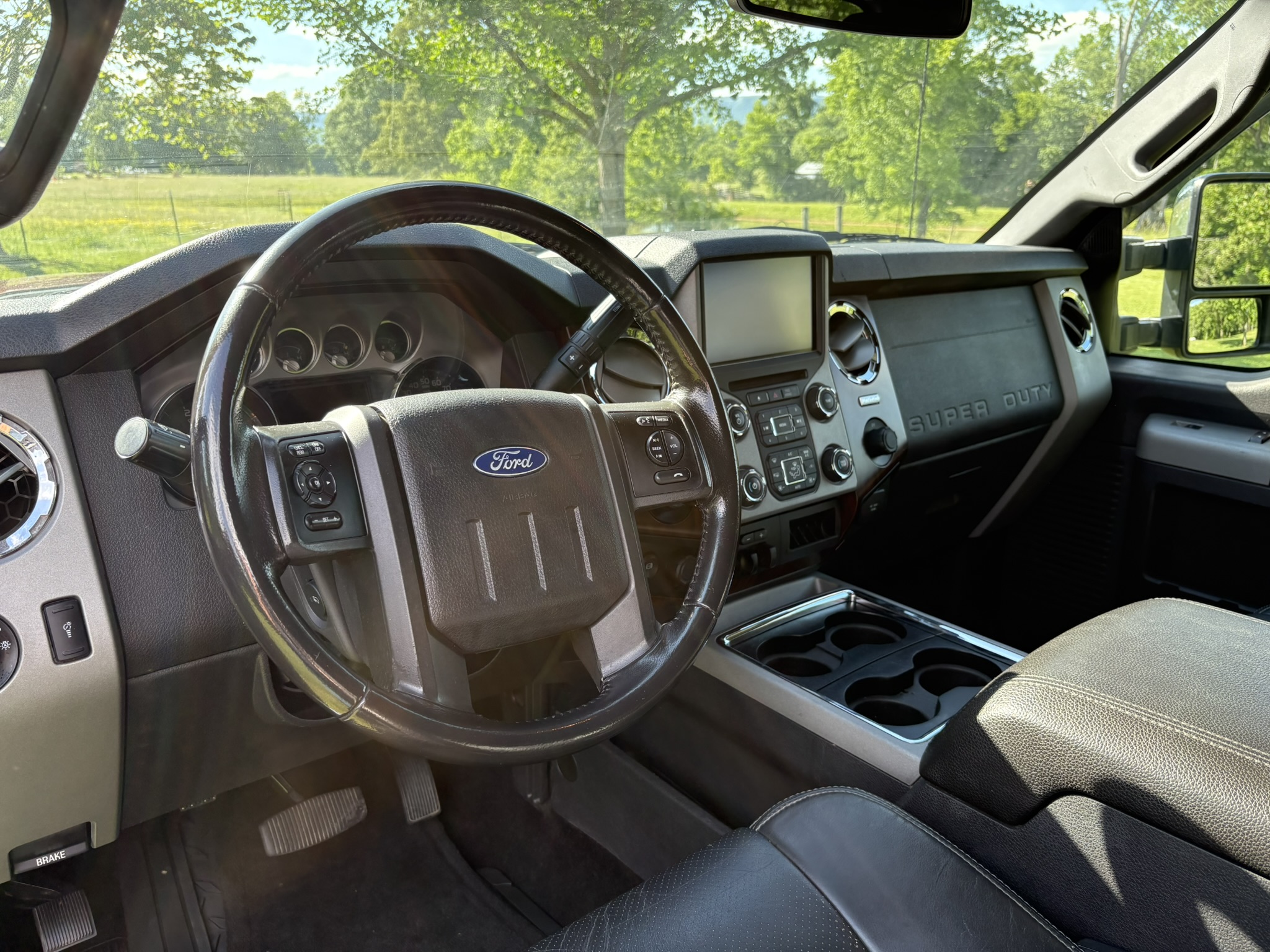 Used 2016 Ford F250 Lariat w/ Chrome Package AWD/4WD image 14