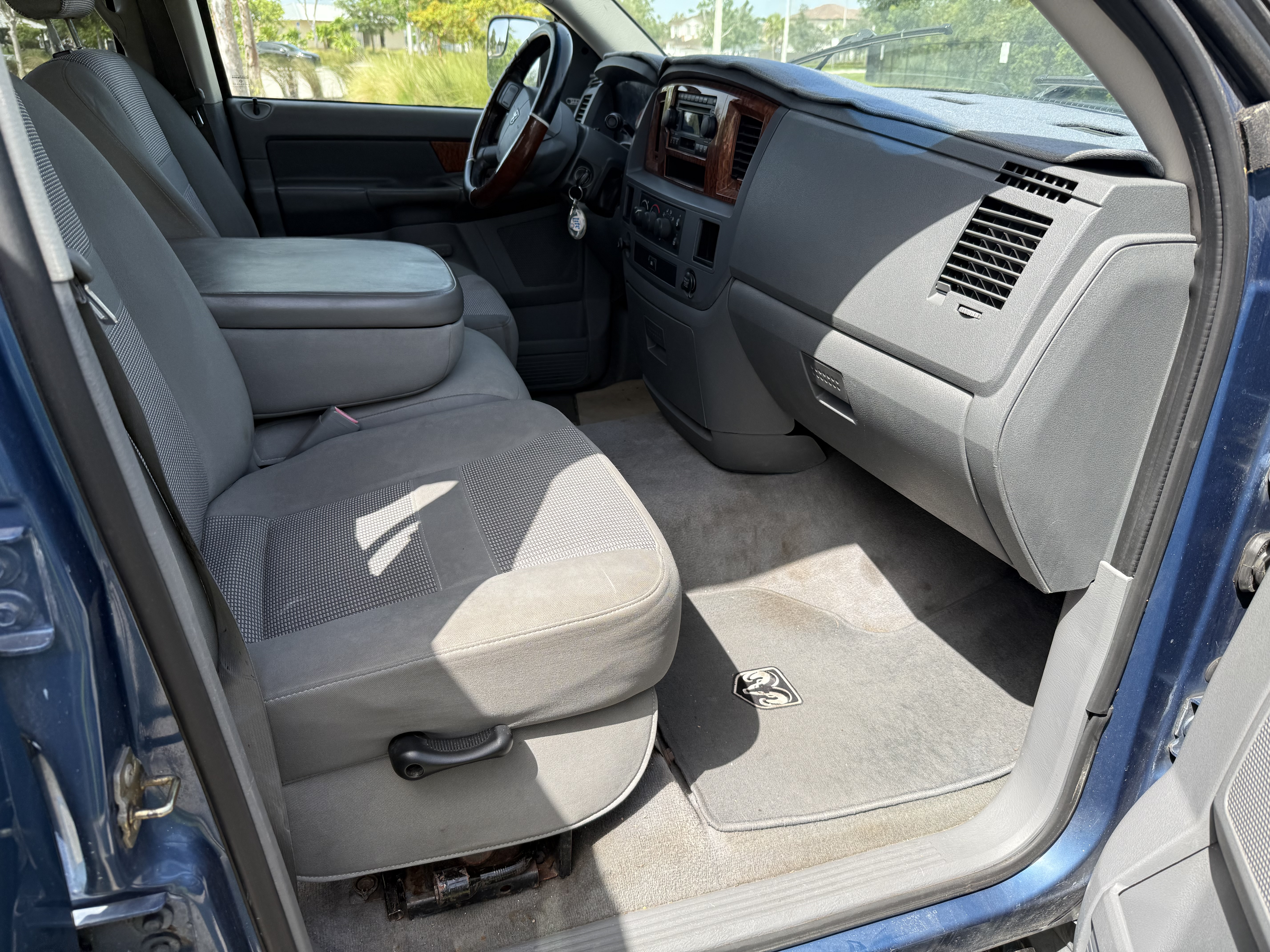 Used 2006 Dodge Ram 2500 Truck SLT w/ Light Group RWD image 10