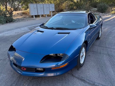 Used 1994 Chevrolet Camaro Z28 image 1