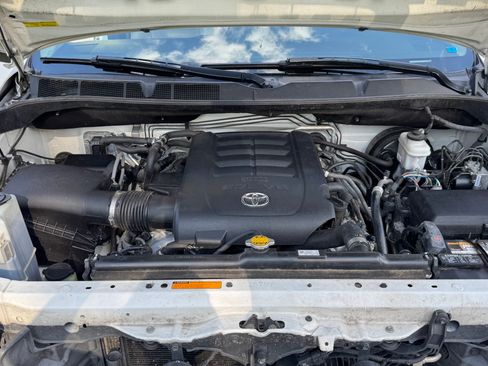 Used 2016 Toyota Sequoia Platinum image 16