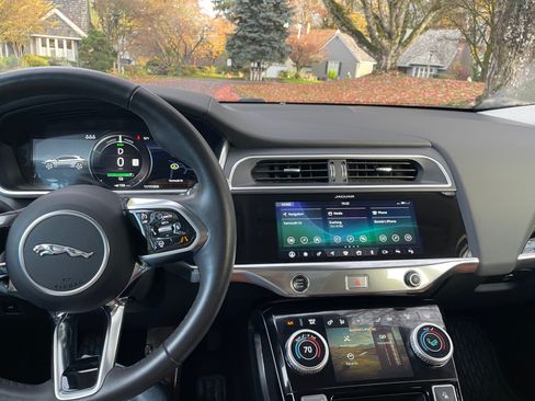 Used 2020 Jaguar I-PACE SE image 21
