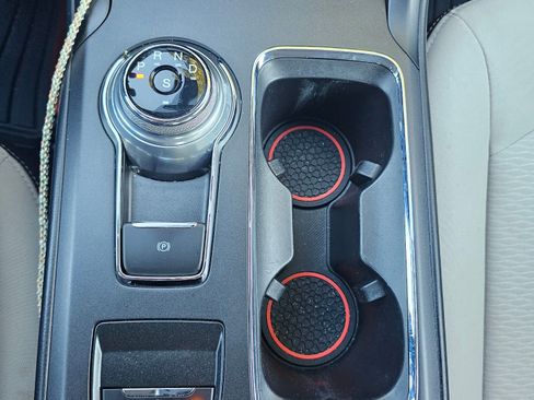 Used 2019 Ford Fusion SE w/ Equipment Group 151A image 8