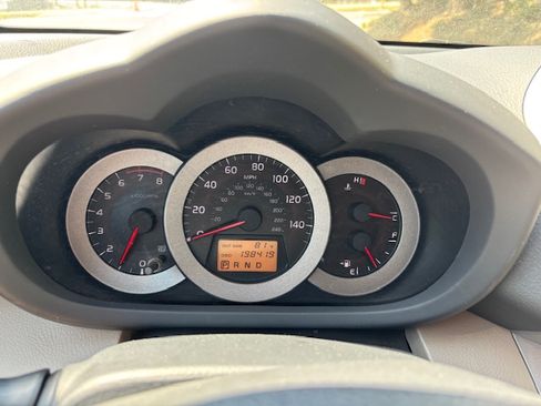 Used 2008 Toyota RAV4 Limited image 10