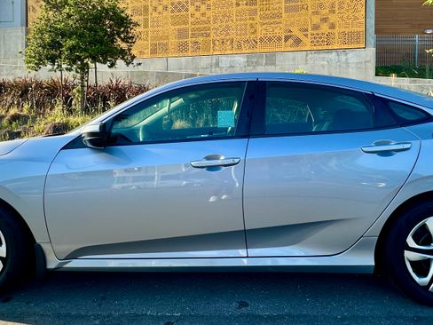 Used 2018 Honda Civic LX image 1