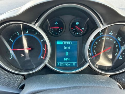 Used 2013 Chevrolet Cruze LT image 11