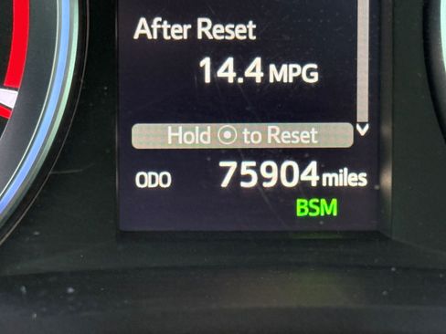 Used 2017 Toyota Highlander Limited Platinum image 9