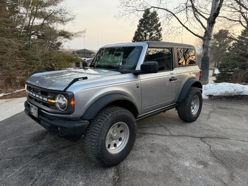 Used 2022 Ford Bronco Big Bend w/ Sasquatch Package image 1