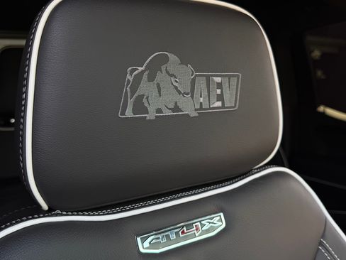 Used 2025 GMC Sierra 1500 AT4X w/ AT4X AEV Edition AWD/4WD image 16