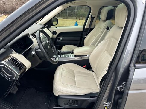 Used 2018 Land Rover Range Rover Sport HSE image 10