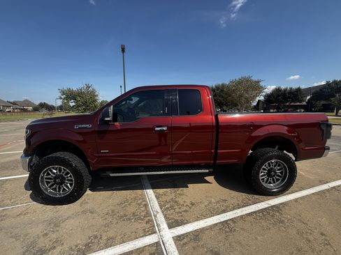 Used 2015 Ford F150 XLT w/ Equipment Group 301A Mid RWD image 1