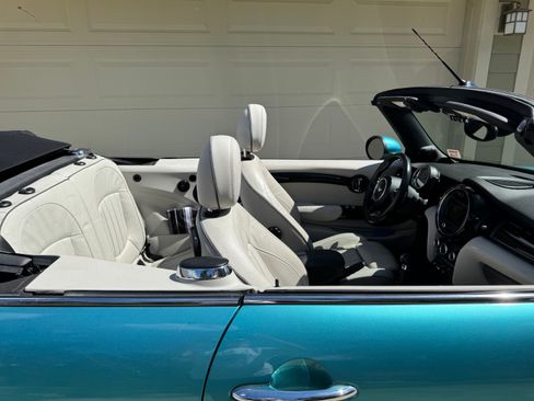 Used 2016 MINI Cooper Convertible FWD image 13