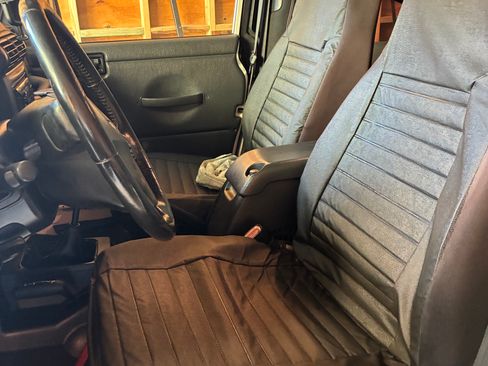 Used 2006 Jeep Wrangler Unlimited image 4