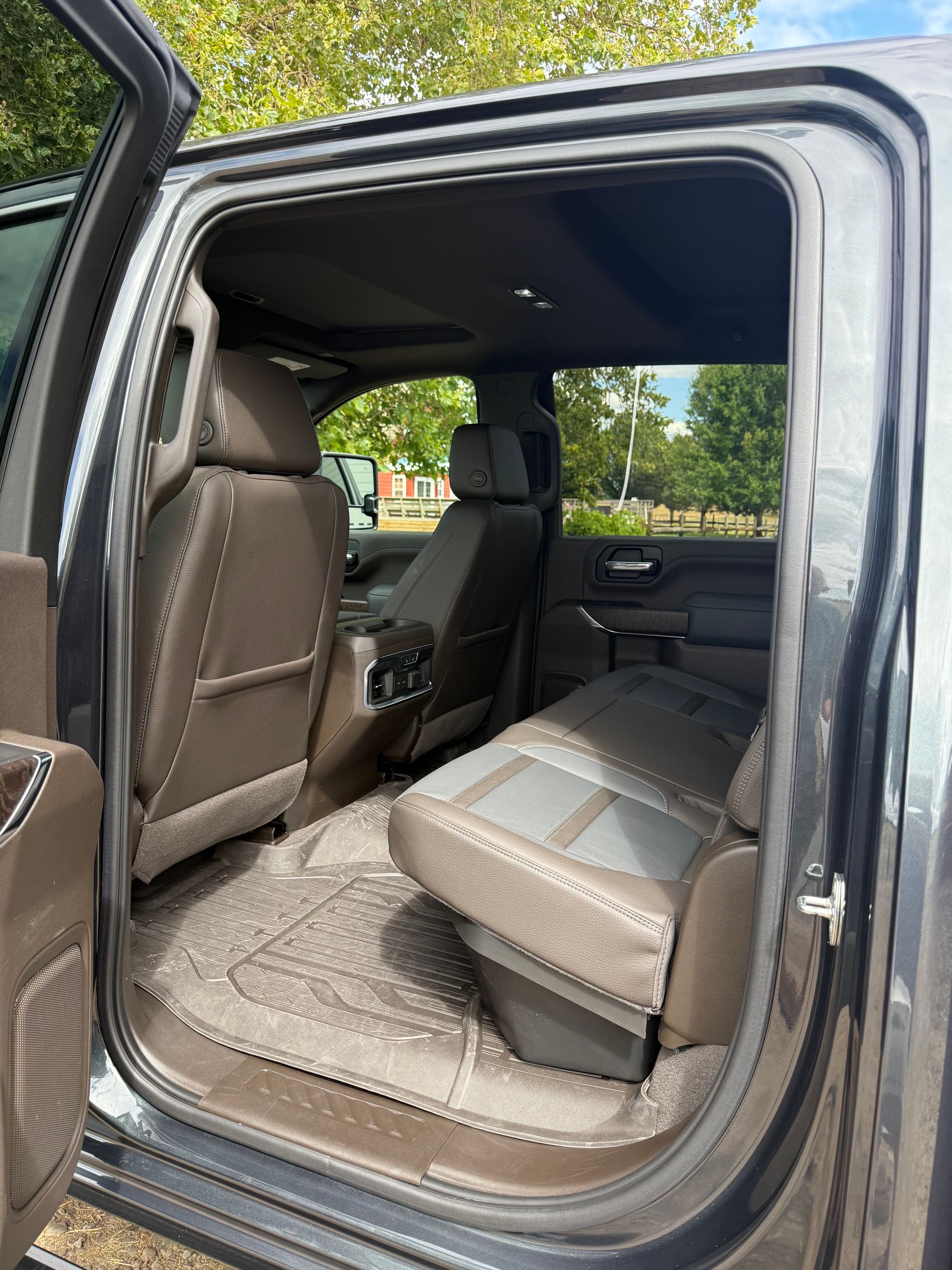 Used 2021 GMC Sierra 2500 Denali w/ Denali Ultimate Package AWD/4WD image 9