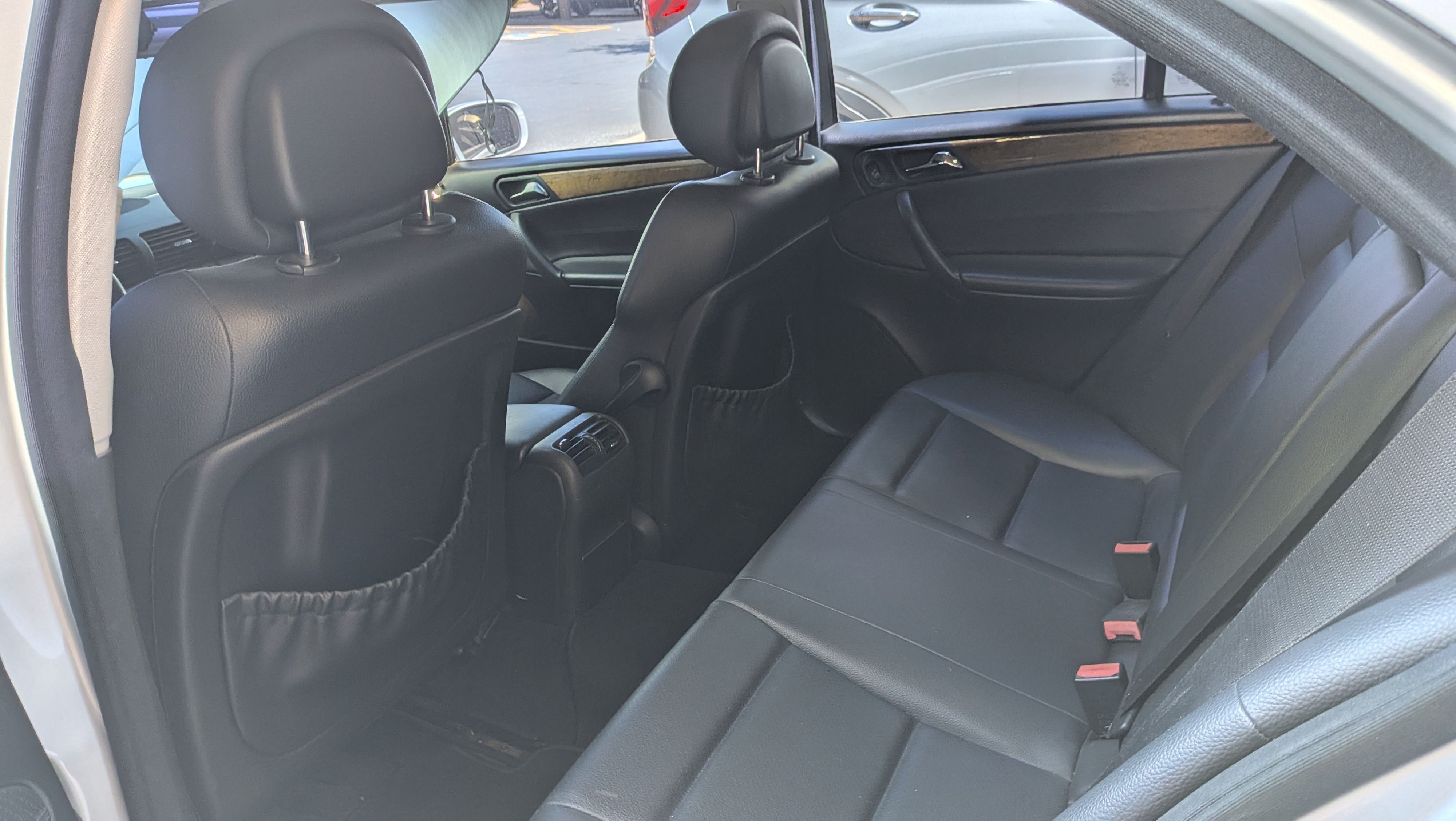 Used 2007 Mercedes-Benz C 230 Sedan image 6