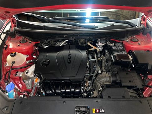 Used 2023 Hyundai Tucson Limited w/ Winter Package image 11