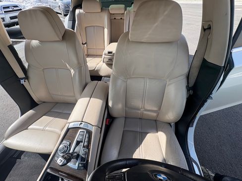 Used 2010 BMW 750Li xDrive AWD/4WD image 11