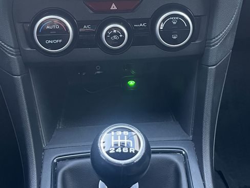 Used 2021 Subaru Crosstrek 2.0i AWD/4WD image 6