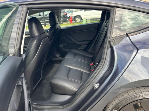 Used 2023 Tesla Model 3 Performance image 9