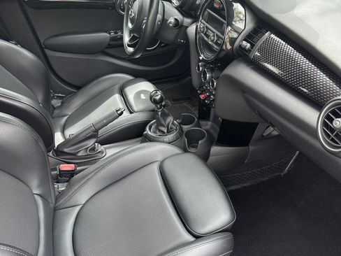 Used 2015 MINI Cooper S image 13