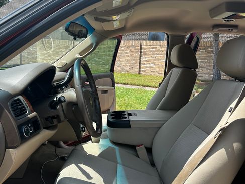 Used 2013 Chevrolet Tahoe LS image 15