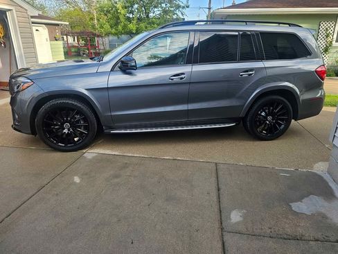 Used 2017 Mercedes-Benz GLS 550 4MATIC image 5