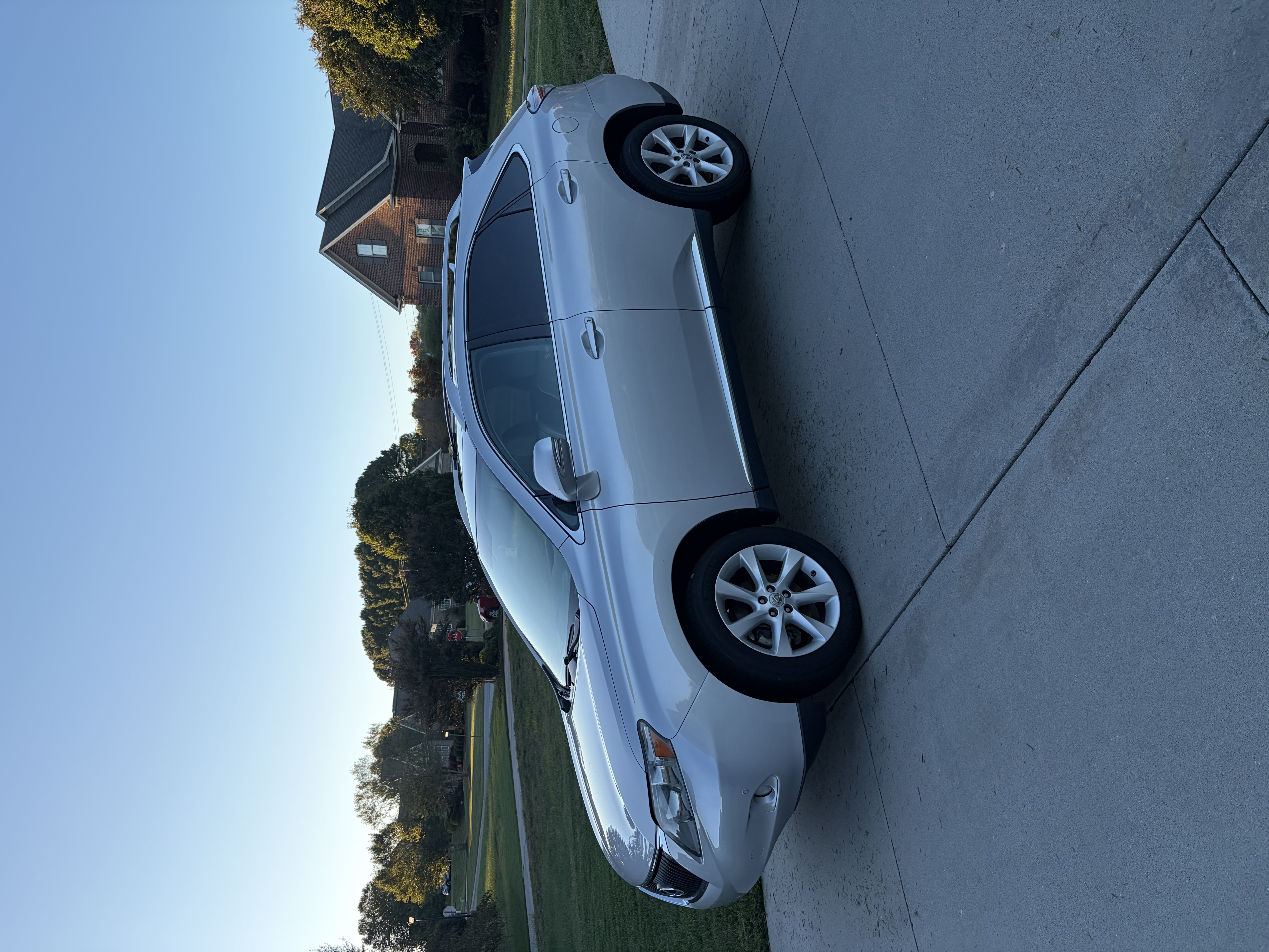 Used 2011 Lexus RX 350 2WD w/ Premium Pkg image 8