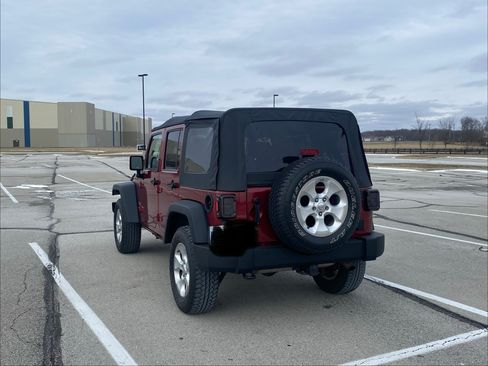 Used 2013 Jeep Wrangler Unlimited Sport image 10