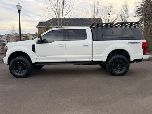 Used 2020 Ford F250 Lariat image 10