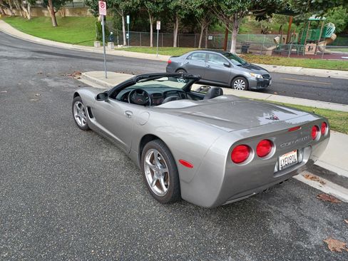 Used 2002 Chevrolet Corvette Convertible w/ Preferred Equipment Group2 image 2