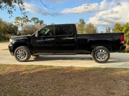 Used 2012 GMC Sierra 2500 SLE w/ Texas Edition image 12
