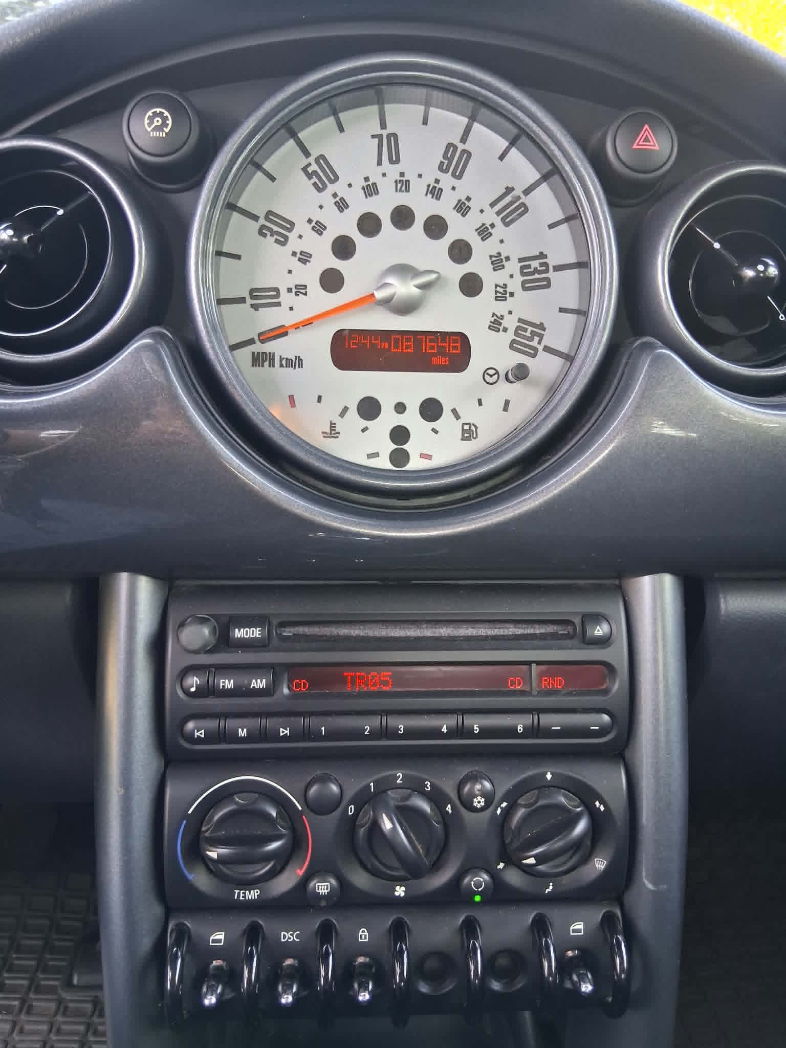 Used 2006 MINI Cooper Hardtop FWD image 12