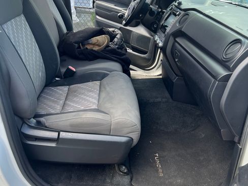 Used 2018 Toyota Tundra SR AWD/4WD image 14