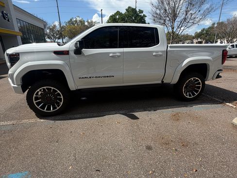 Used 2025 GMC Sierra 1500 AT4 w/ AT4 Premium Package image 4